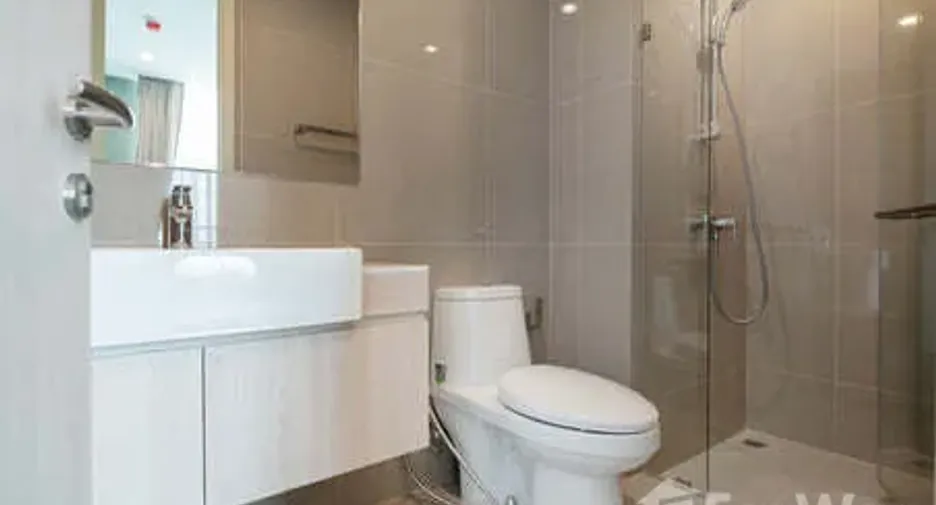 Wohnung zur Miete und zum Kauf mit 2 Zimmer in Watthana, Bangkok