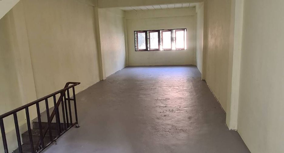 Gewerbefläche zum Kauf mit 2 Zimmer in Nong Khaem, Bangkok