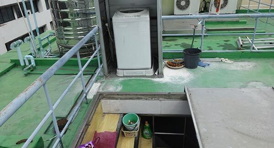 For sale 1 bed retail Space in Bang Rak, Bangkok