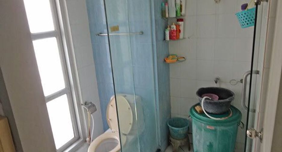 For sale 1 bed retail Space in Bang Rak, Bangkok