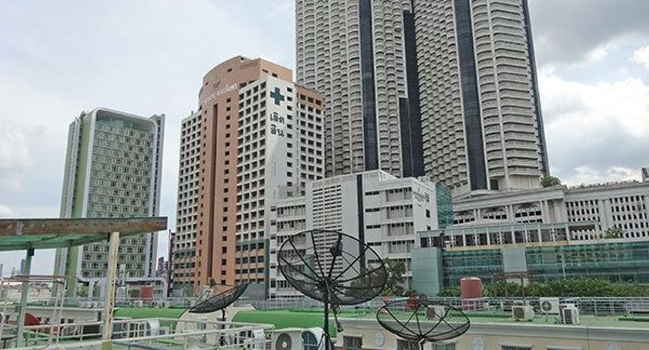For sale 1 bed retail Space in Bang Rak, Bangkok