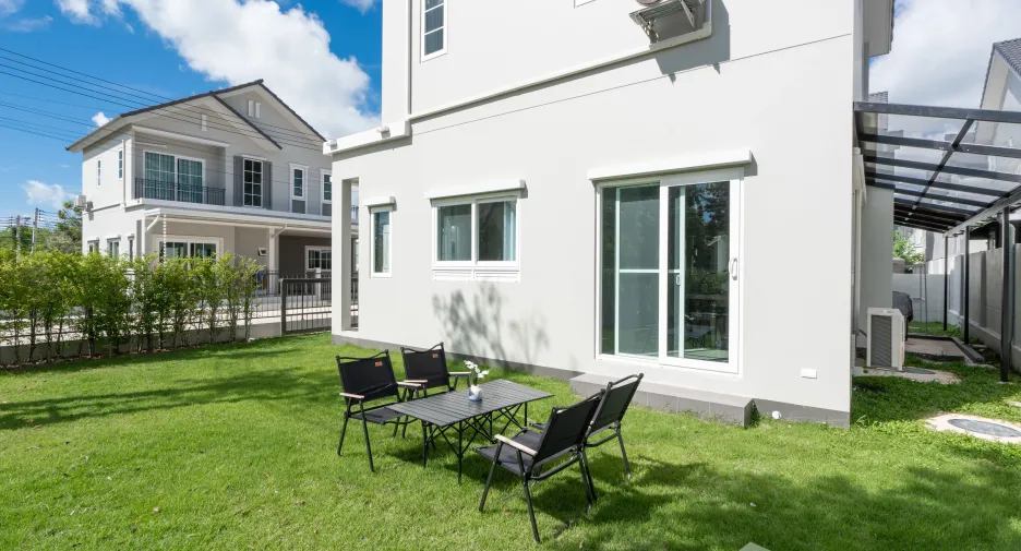 For sale and for rent 4 bedrooms house in Thalang, Phuket