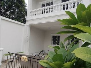 For sale 5 bedrooms townhouse in Phra Khanong, Bangkok