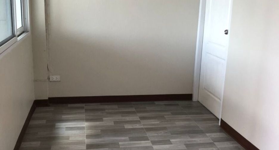 Продажа 3 спальни офис в Дон Муеанг, Бангкок