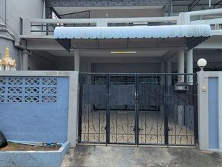 For sale 5 bedrooms townhouse in Lak Si, Bangkok