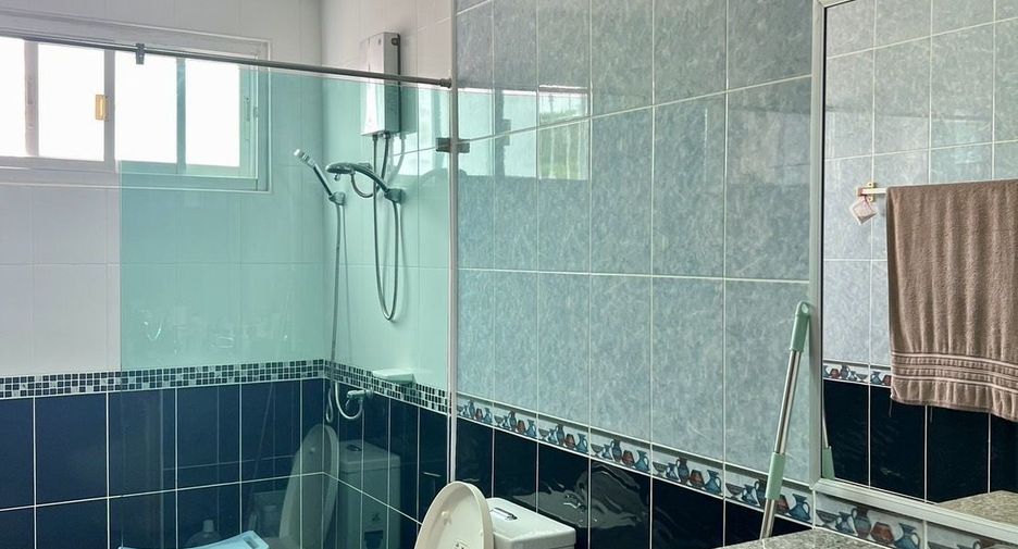 Haus zum Kauf mit 3 Zimmer in Bang Lamung, Chonburi