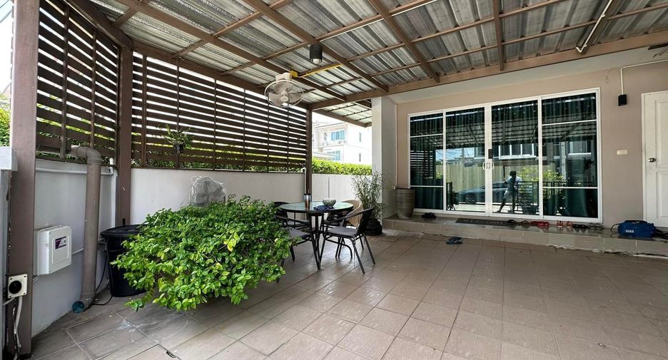 Reihenhaus zum Kauf mit 3 Zimmer in Lak Si, Bangkok