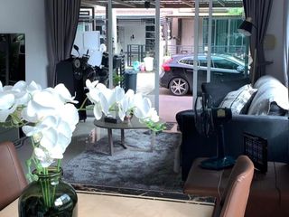 For sale 3 bedrooms townhouse in Lak Si, Bangkok