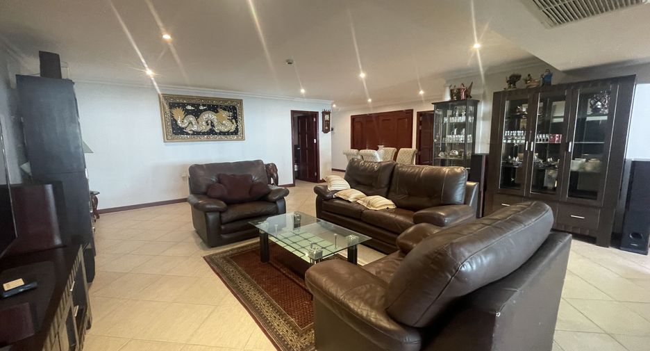 For sale and for rent 3 bedrooms condo in Bang Lamung, Chonburi