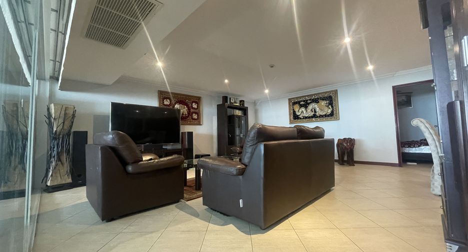 For sale and for rent 3 bedrooms condo in Bang Lamung, Chonburi