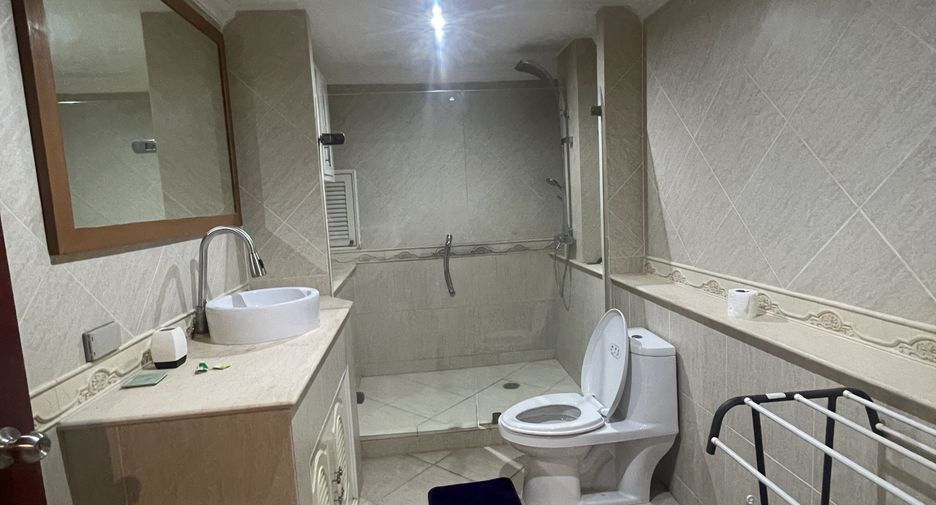For sale and for rent 3 bedrooms condo in Bang Lamung, Chonburi