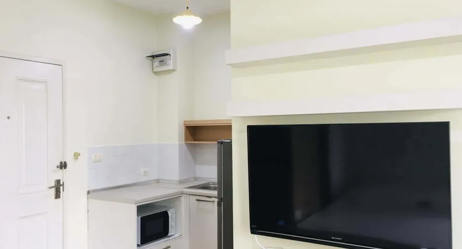 For sale studio condo in Khlong San, Bangkok