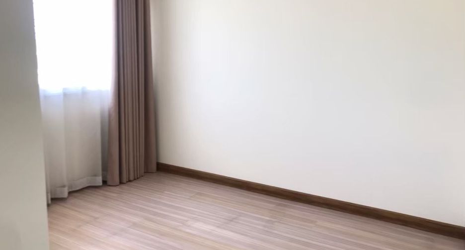 For rent 3 bedrooms townhouse in Mueang Chon Buri, Chonburi
