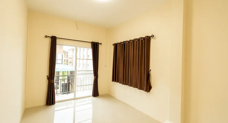 Продажа 2 спальни торговое помещение в Mueang Chiang Rai, Чианг Рай
