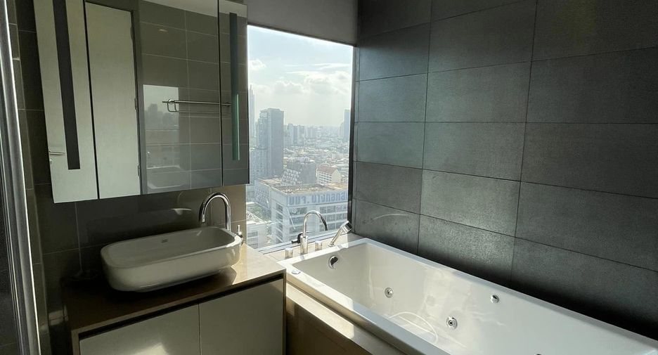For sale and for rent 2 bedrooms condo in Bang Rak, Bangkok