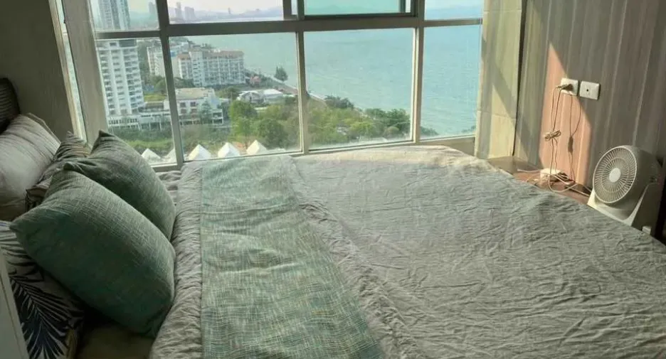 Condo en alquiler de 2 habitaciones 