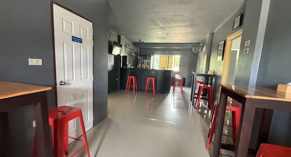 Reihenhaus zum Kauf mit 12 Zimmer in Bang Lamung, Chonburi