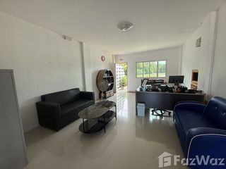 Casa adosada en venta de 12 habitaciones en Bang Lamung, Chonburi