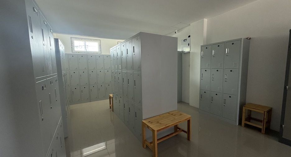 Reihenhaus zum Kauf mit 12 Zimmer in Bang Lamung, Chonburi