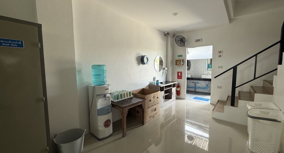 Reihenhaus zum Kauf mit 12 Zimmer in Bang Lamung, Chonburi