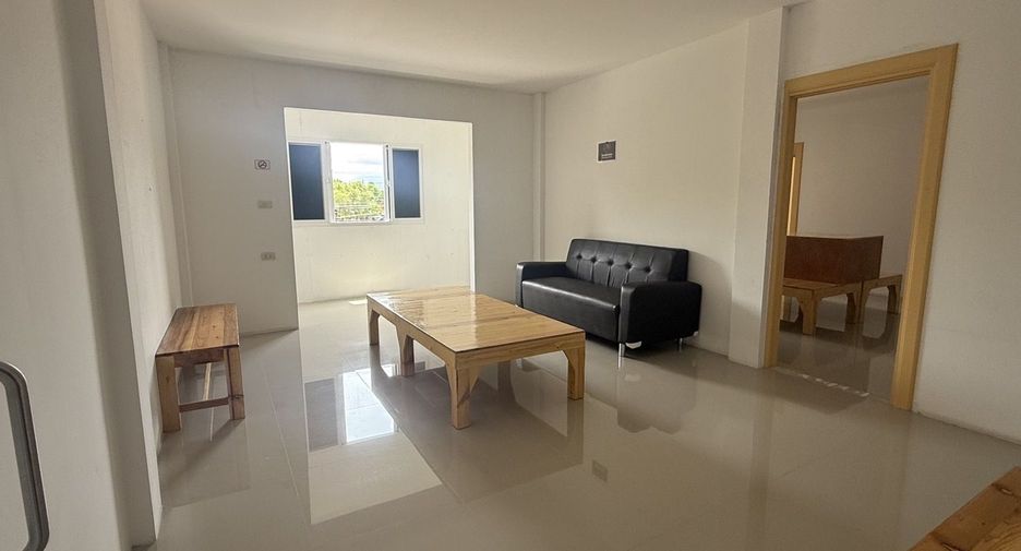 Reihenhaus zum Kauf mit 12 Zimmer in Bang Lamung, Chonburi
