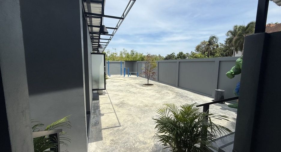 Reihenhaus zum Kauf mit 12 Zimmer in Bang Lamung, Chonburi