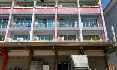 For sale 2 bedrooms retail Space in Bang Khae, Bangkok