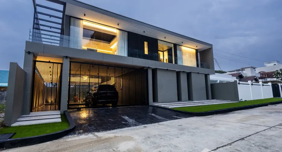 Villa zur Miete mit 5 Zimmer in Bang Lamung, Chonburi