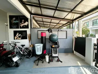 For sale and for rent 2 bedrooms townhouse in Bang Sao Thong, Samut Prakan