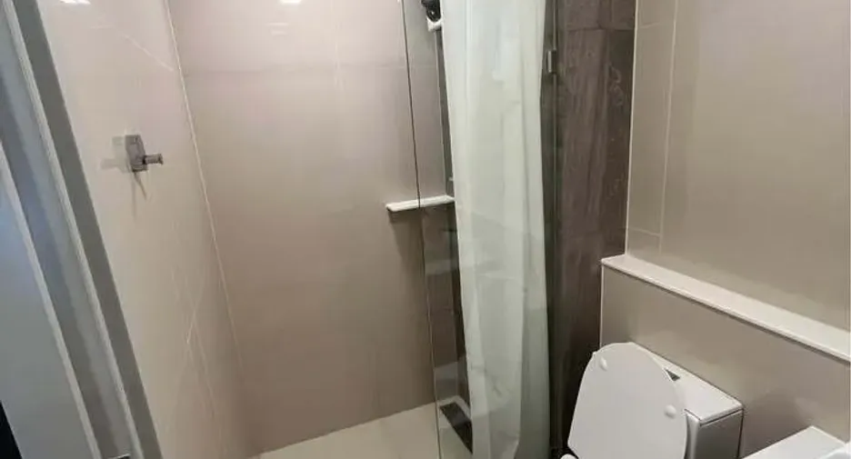 Wohnung zum Kauf und zur Miete mit 2 Zimmer in Phra Khanong, Bangkok