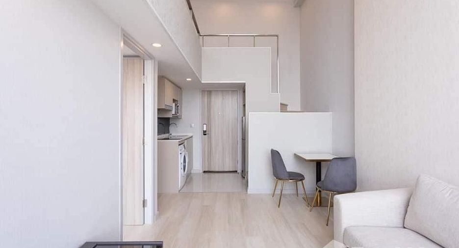 Condo en venta y en alquiler de 1 habitaciones en Sathon, Bangkok