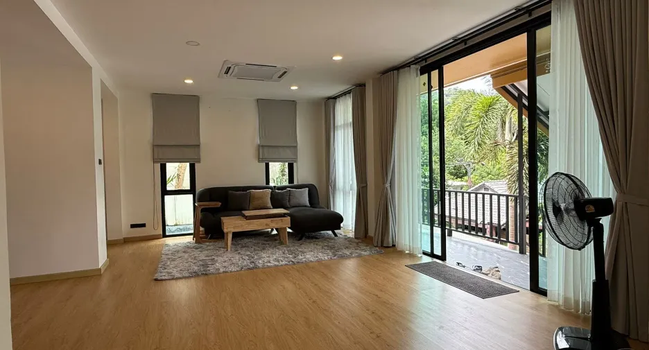 Casa en alquiler de 3 habitaciones en Kathu, Phuket