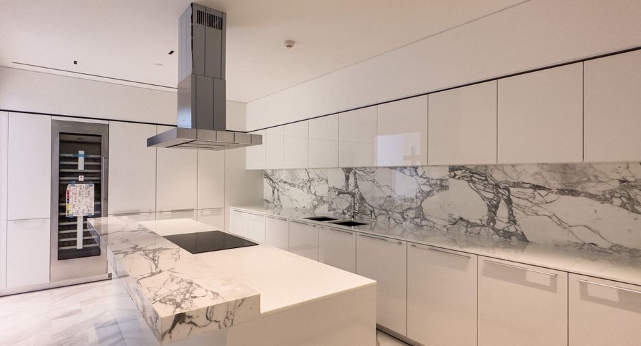 For sale 4 ベッドルーム condo in Bang Kho Laem, Bangkok