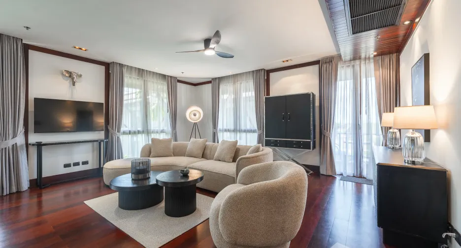 For rent 2 bedrooms condo in Mueang Phuket, Phuket