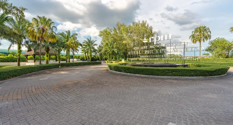 For rent 2 bedrooms condo in Mueang Phuket, Phuket