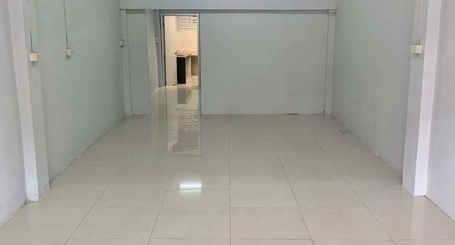 For sale and for rent 1 bed retail Space in Bangkok Noi, Bangkok