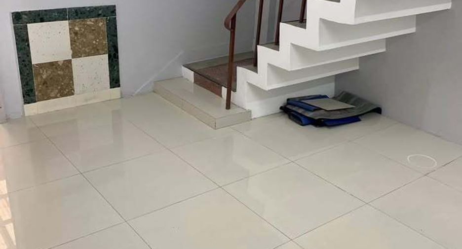 For sale and for rent 1 bed retail Space in Bangkok Noi, Bangkok