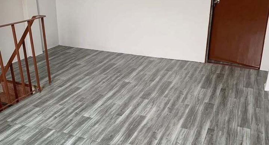 For sale and for rent 1 bed retail Space in Bangkok Noi, Bangkok
