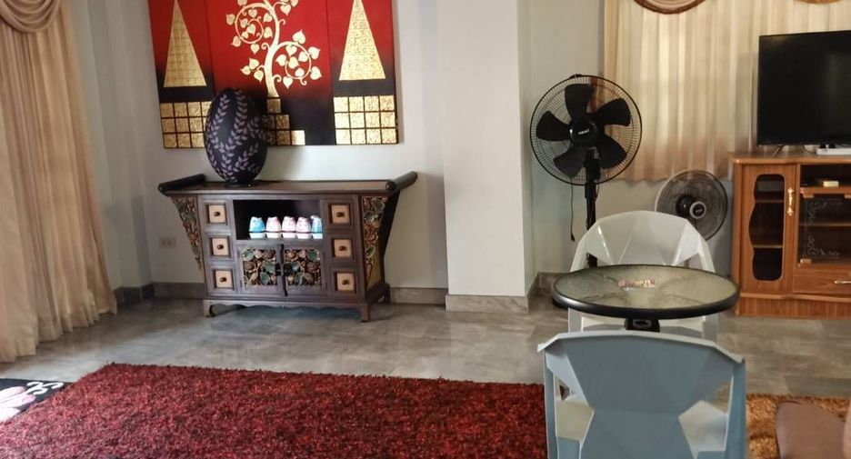For sale and for rent 4 bedrooms house in Bang Lamung, Chonburi