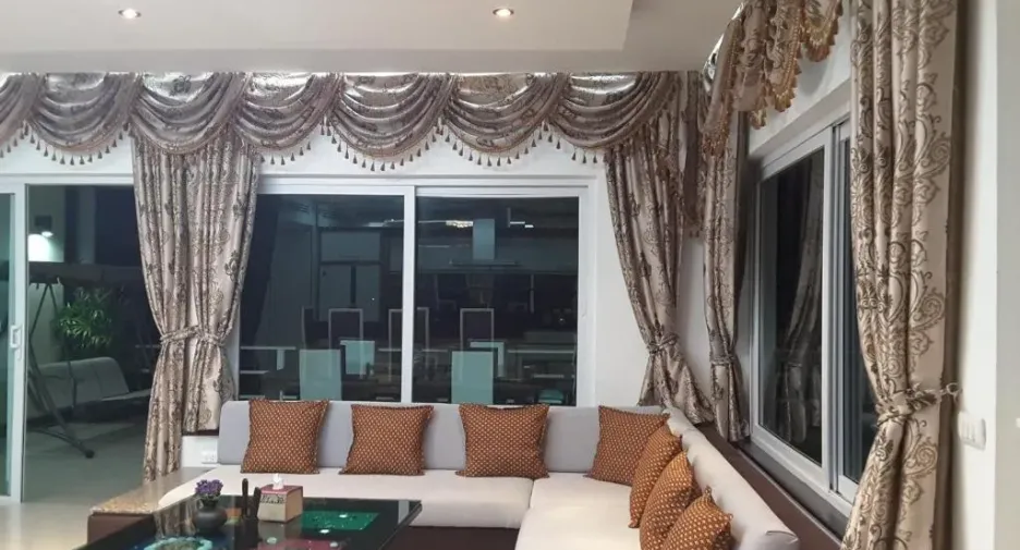 Villa en venta de 5 habitaciones en Mueang Phuket, Phuket