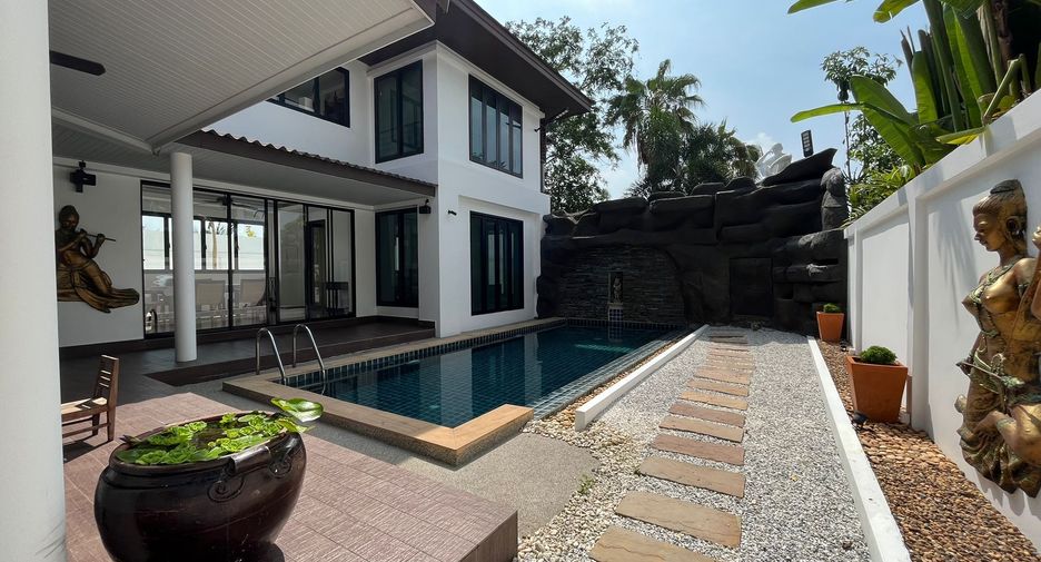 For sale 3 bedrooms villa in Thalang, Phuket