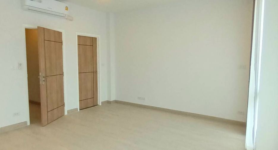 Gewerbefläche zum Kauf mit 3 Zimmer in Phasi Charoen, Bangkok