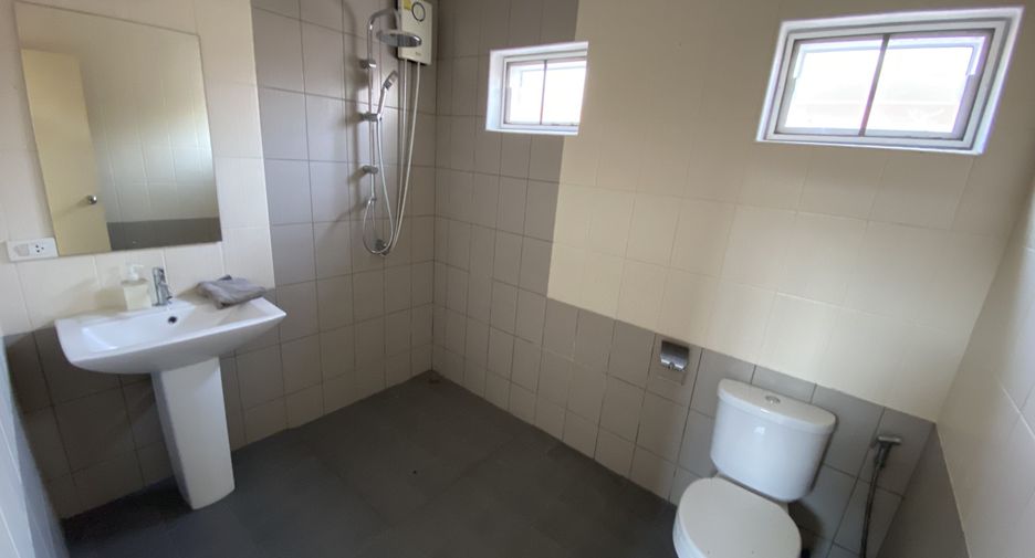 À vendre 3 chambres villa à Bang Lamung, Chonburi