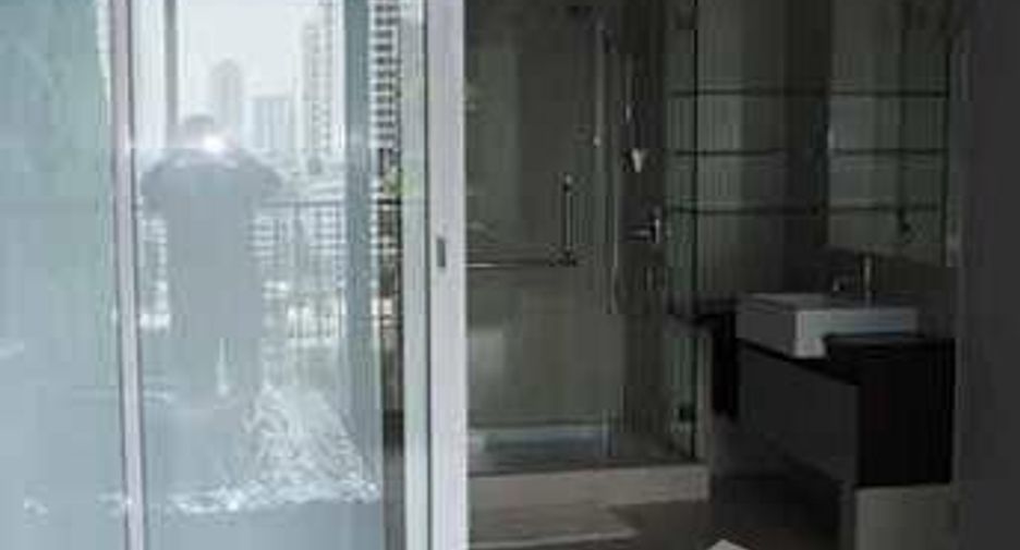 For sale そして for rent 2 ベッドルーム condo in Watthana, Bangkok