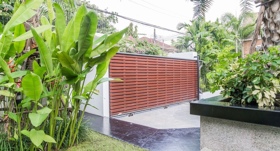 Casa en venta y en alquiler de 6 habitaciones en Watthana, Bangkok
