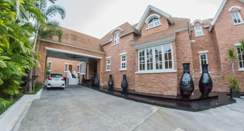 Haus zum Kauf und zur Miete mit 6 Zimmer in Watthana, Bangkok