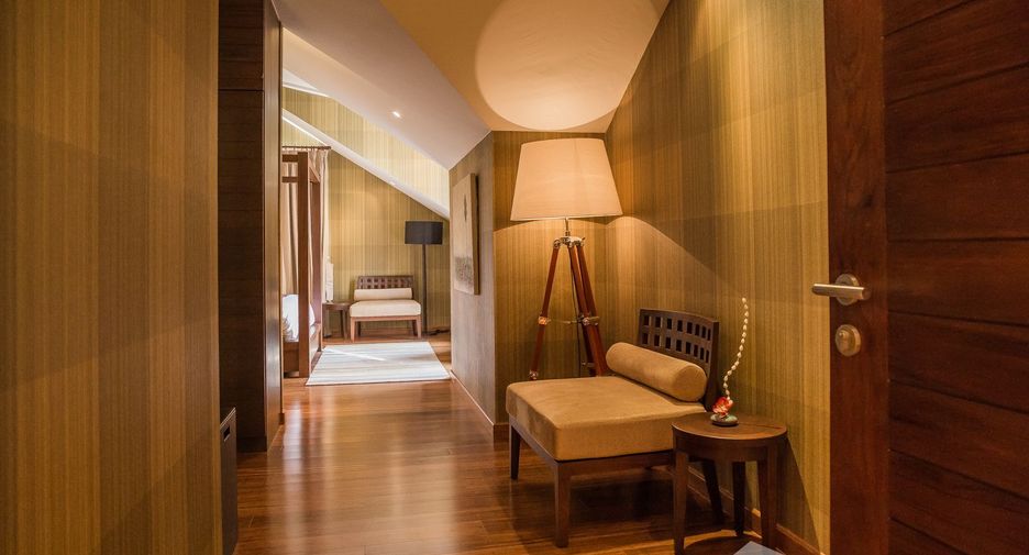 Casa en venta y en alquiler de 6 habitaciones en Watthana, Bangkok