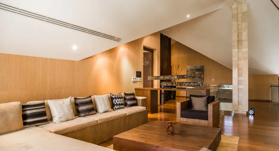 Casa en venta y en alquiler de 6 habitaciones en Watthana, Bangkok
