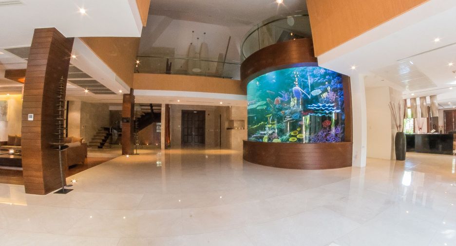 Haus zum Kauf und zur Miete mit 6 Zimmer in Watthana, Bangkok