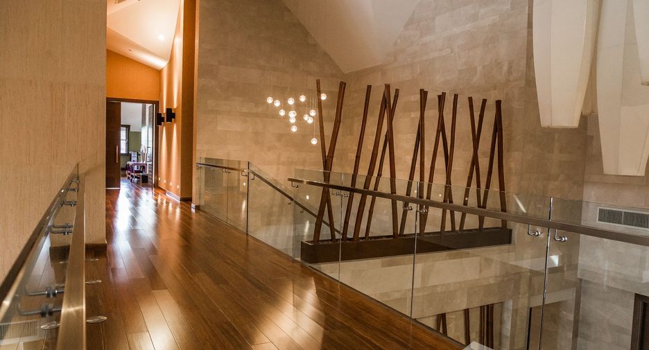 Haus zum Kauf und zur Miete mit 6 Zimmer in Watthana, Bangkok
